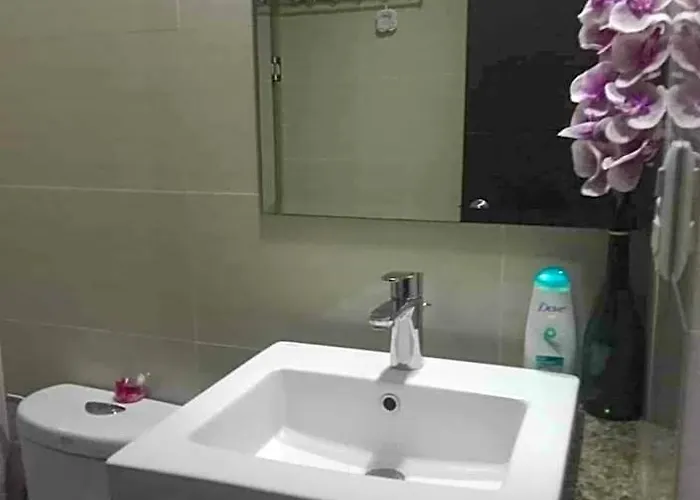 101 Newport Boulevard East Wing Pasay 4* Manila